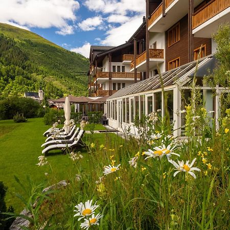 Obergesteln Hotel Hubertus מראה חיצוני תמונה